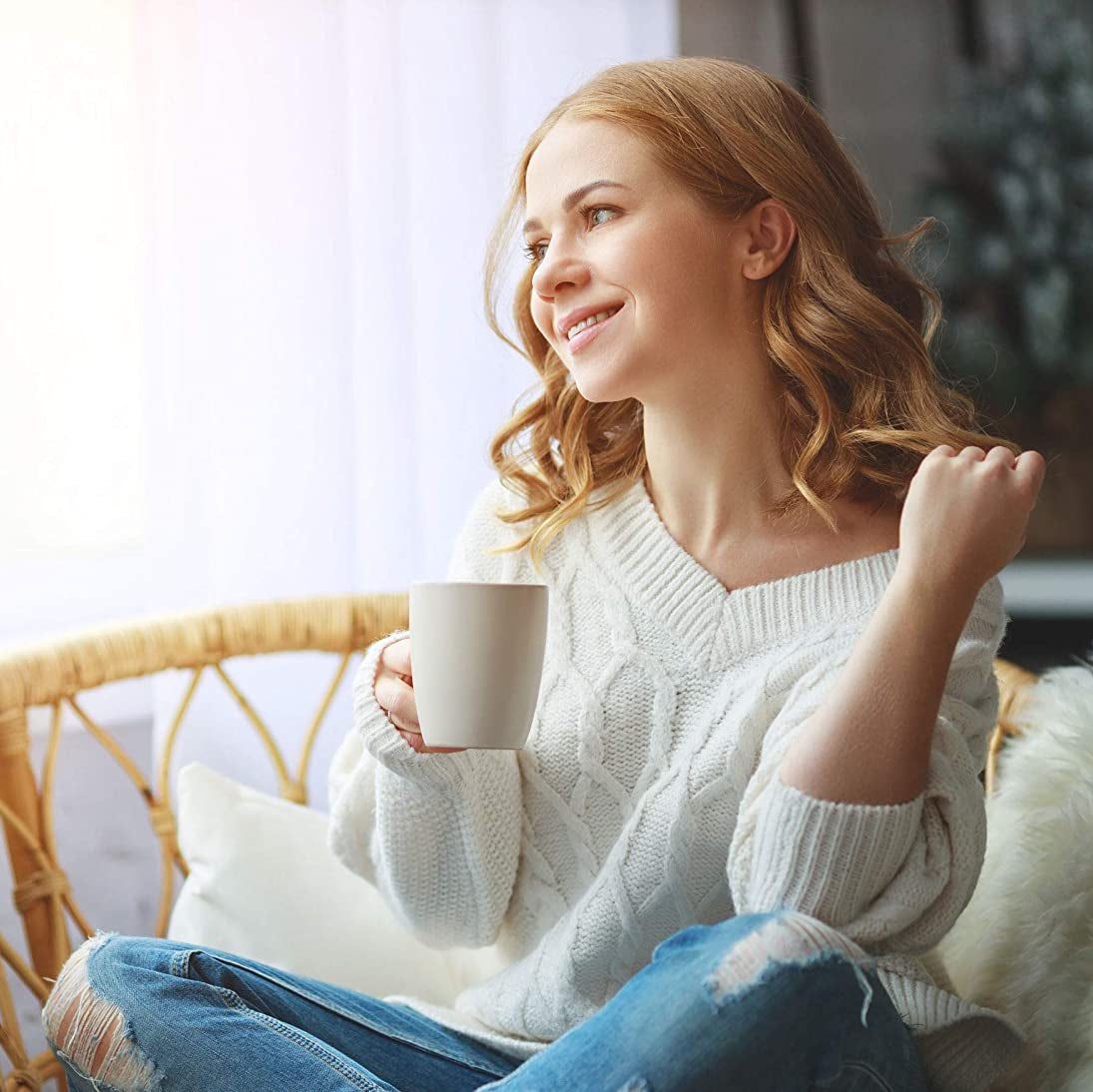 Chai Tea Gift Set – Premium Mug, Gourmet Chai Teas, Cookies & Honey Straws - Golden Gift Box