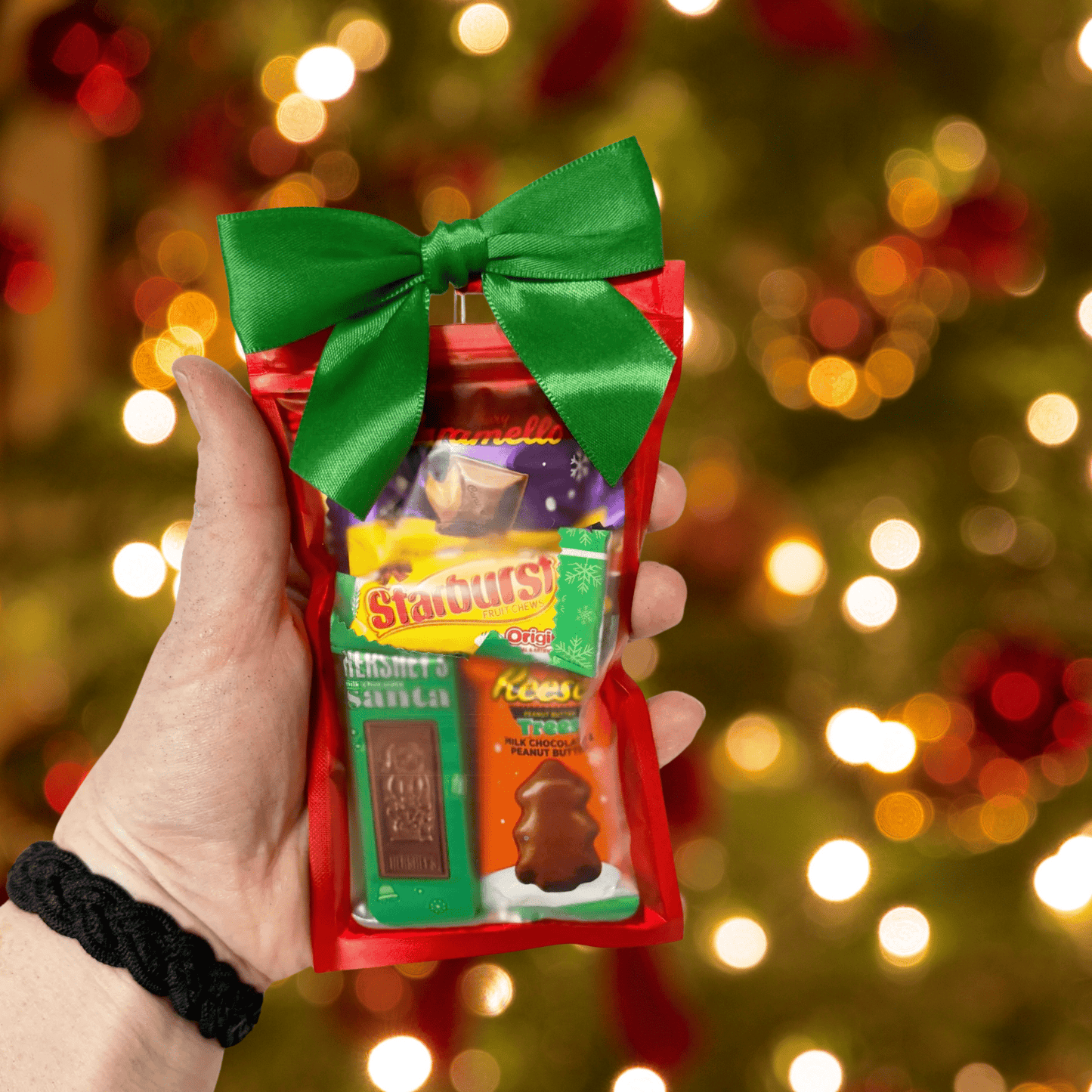 Holiday Candy Favor Bags – Festive Treat Packs for Classroom, Office & Seasonal Gifting - Golden Gift Box